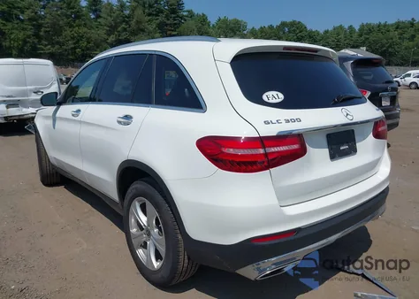 2018 Mercedes-Benz Glc 300 4Matic from USA, damaged, VIN WDC0G4KB8JV080731